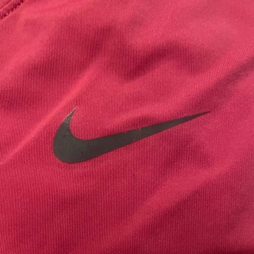 Nike Women’s Dri-FIT Sleeveless Training Top - Pink